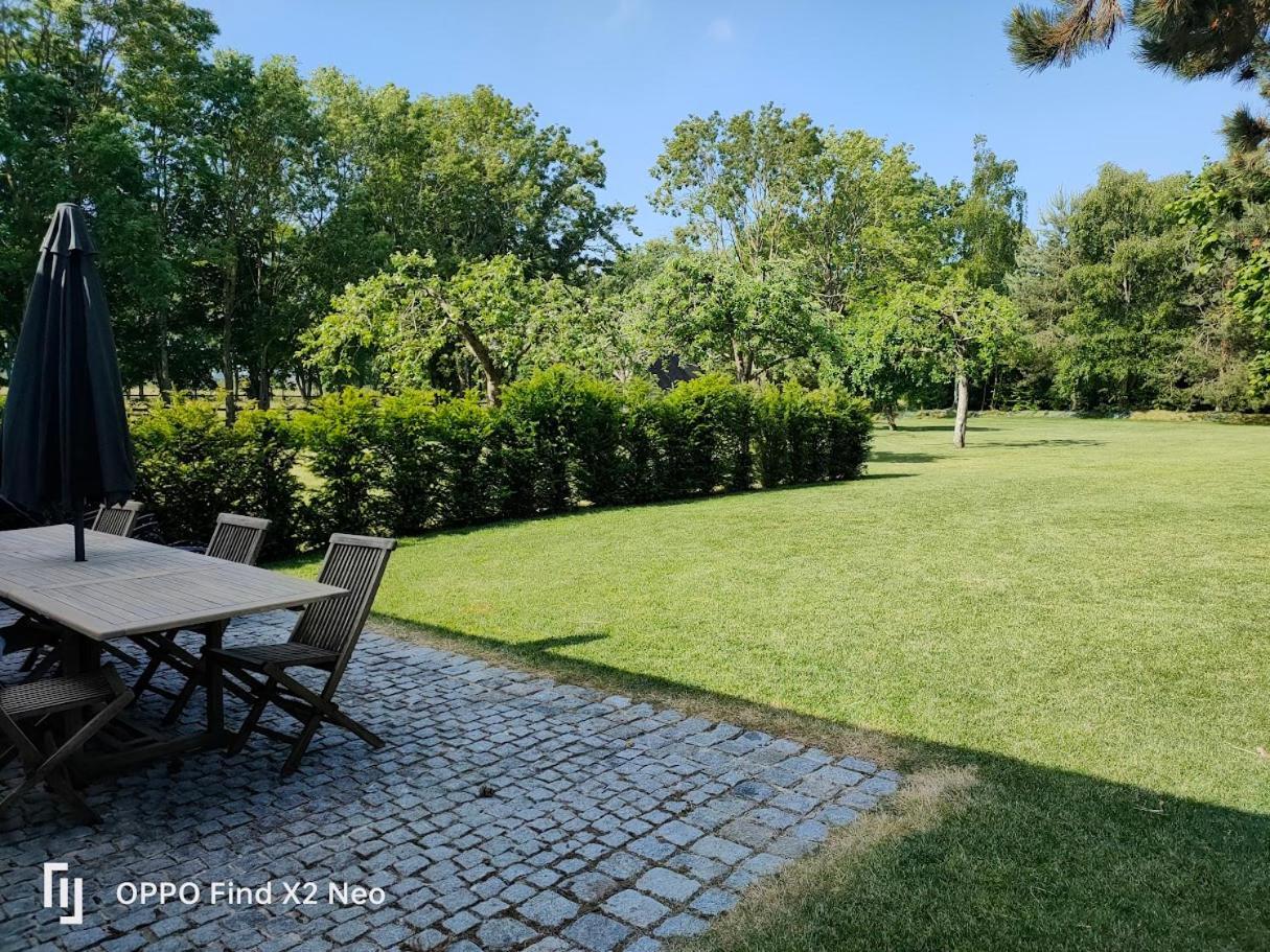 Domaine Du Manoir De Vains Exterior foto